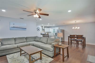 903 Comanche Cove Drive, Granbury TX 76048 - Photo 5