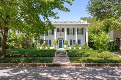2036 Windsor Place, Fort Worth TX 76110