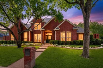 619 Portofino Drive, Arlington TX 76012