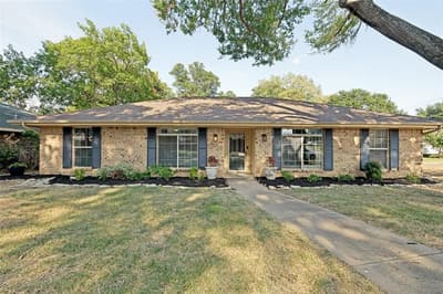 2401 Radcliffe Drive, Arlington TX 76012