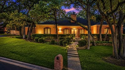 1205 Riverview Drive, Arlington TX 76012