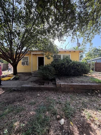 715 Scott Drive, Arlington TX 76012