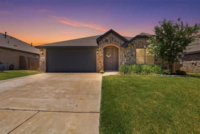 1032 Fairfax Drive, Godley TX 76044