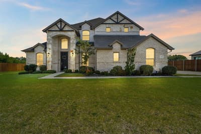 360 Crystal Lake Lane, Red Oak TX 75154