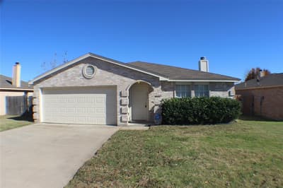 856 Mccully Street, White Settlement TX 76108