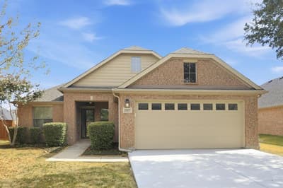 2927 Albares Drive, Grand Prairie TX 75054