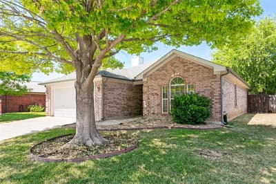 8345 Riversprings Drive, Fort Worth TX 76053