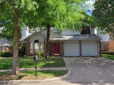 606 Squaw Creek Court, Arlington TX 76018