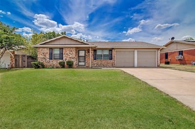 509 NW Renfro Street, Burleson TX 76028