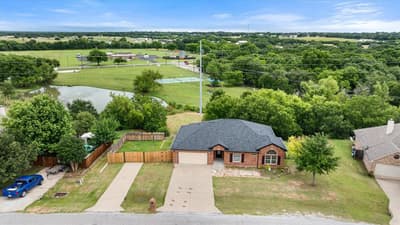 2935 Meandering Way, Granbury TX 76049