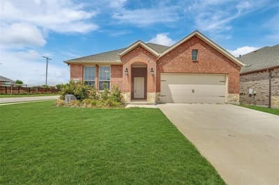 3303 Brady Starr Drive, Aubrey TX 76227