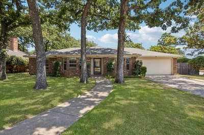 2701 Baldwin Drive, Arlington TX 76012