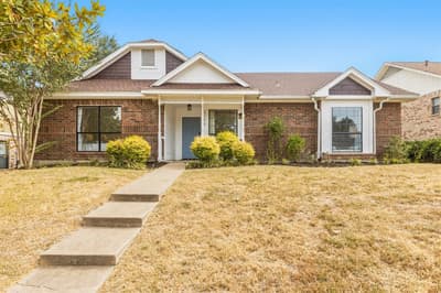 2706 Collins Boulevard, Garland TX 75044