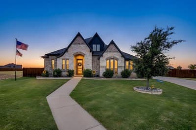 340 Trail Dust Drive, Godley TX 76044