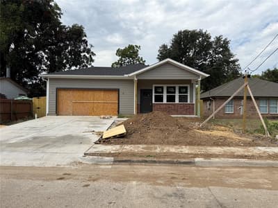2723 Gertrude Avenue, Dallas TX 75210