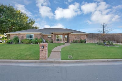 3840 Devonaire Drive, Fort Worth TX 76008