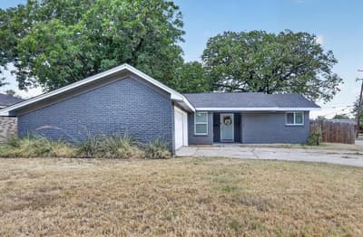 1325 Cloverdale Drive, Fort Worth TX 76134