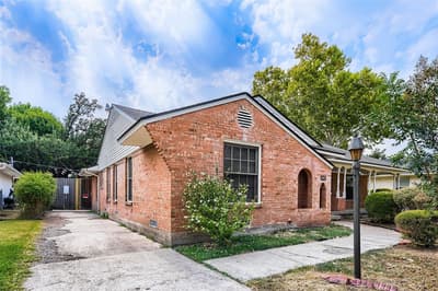 6225 Berryhill Street, Dallas TX 75231 - Photo 2
