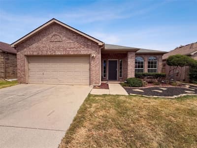 12609 Black Cherry Lane, Fort Worth TX 76040