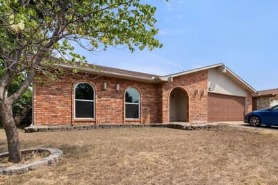 7501 Weatherwood Court, Fort Worth TX 76133