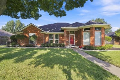 214 Barbara Way, Red Oak TX 75154