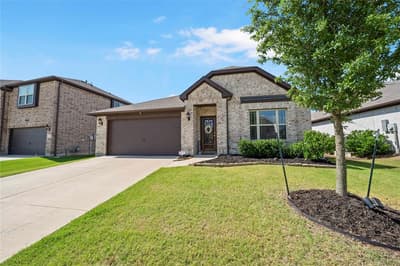 1272 Sumner Street, Aubrey TX 76227