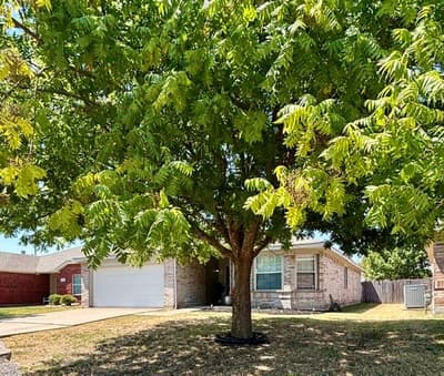 1527 Warrington Way, Forney TX 75126