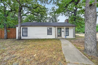1629 Robinwood Drive, Fort Worth TX 76111