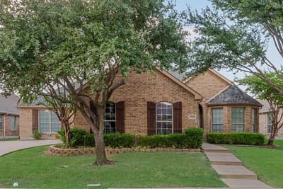 1009 Dancing Waters Avenue, Forney TX 75126
