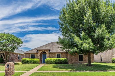 108 Oak Hollow Lane, Red Oak TX 75154