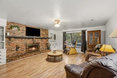 5607 Mona Lane, Dallas TX 75236 - Photo 2