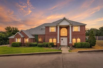333 Coach House Circle, Fort Worth TX 76108