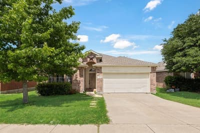 1008 Fort Apache Drive, Fort Worth TX 76052