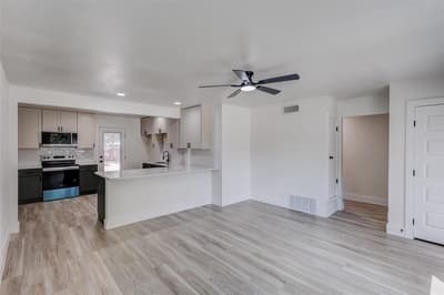 1011 E Alan Avenue, Carrollton TX 75006 - Photo 5