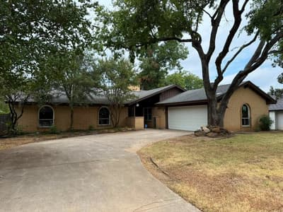 7317 Yolanda Drive, Fort Worth TX 76112