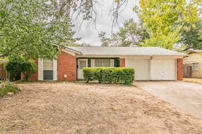 7412 Meadowcrest Drive, Fort Worth TX 76112