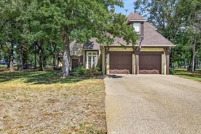 257 Saint Andrews Drive E, Mabank TX 75156 - Photo 2