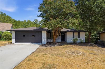 439 Shorewood Drive, Duncanville TX 75116
