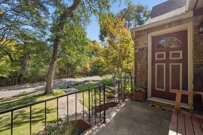 1027 Sarasota Circle, Dallas TX 75223 - Photo 3