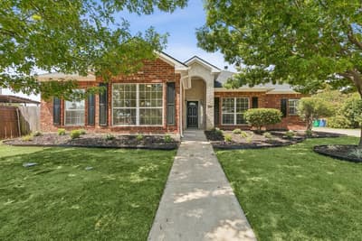 636 Whitetail Deer Lane, Crowley TX 76036