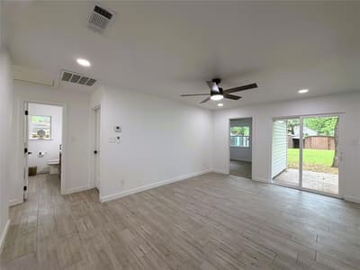 2933 Hunting Drive, Fort Worth TX 76119 - Photo 3