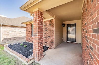 9417 Tierra Verde Drive, Fort Worth TX 76177 - Photo 2
