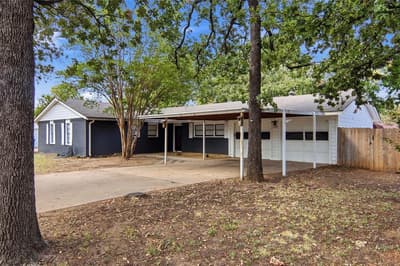 1704 Robin Road, Pantego TX 76013 - Photo 3