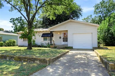 123 Charlene Drive, Hurst TX 76053