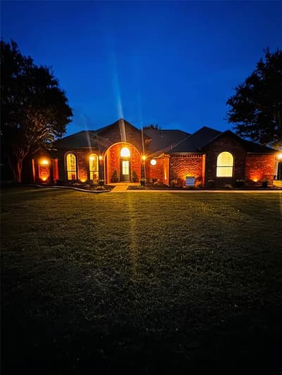709 Hollingsworth Lane, Red Oak TX 75154 - Photo 3