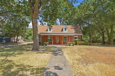 1525 N Shannon Street, Sherman TX 75092