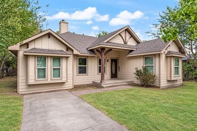 910 English Street, Irving TX 75061 - Photo 2
