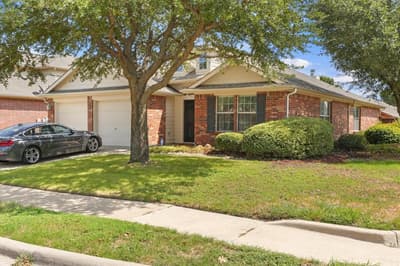 3271 Yeltes, Grand Prairie TX 75054 - Photo 4