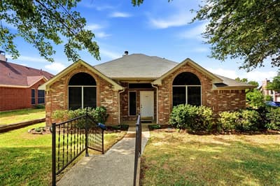 7117 Charleston Drive, Rowlett TX 75089