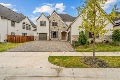 1721 Clem Castle Drive, Carrollton TX 75010 - Photo 2